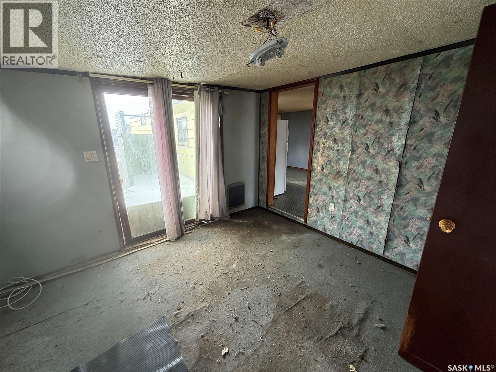 161 Laing Crescent, Weyburn, Saskatchewan  S4H 2R8 - Photo 7 - SK032089