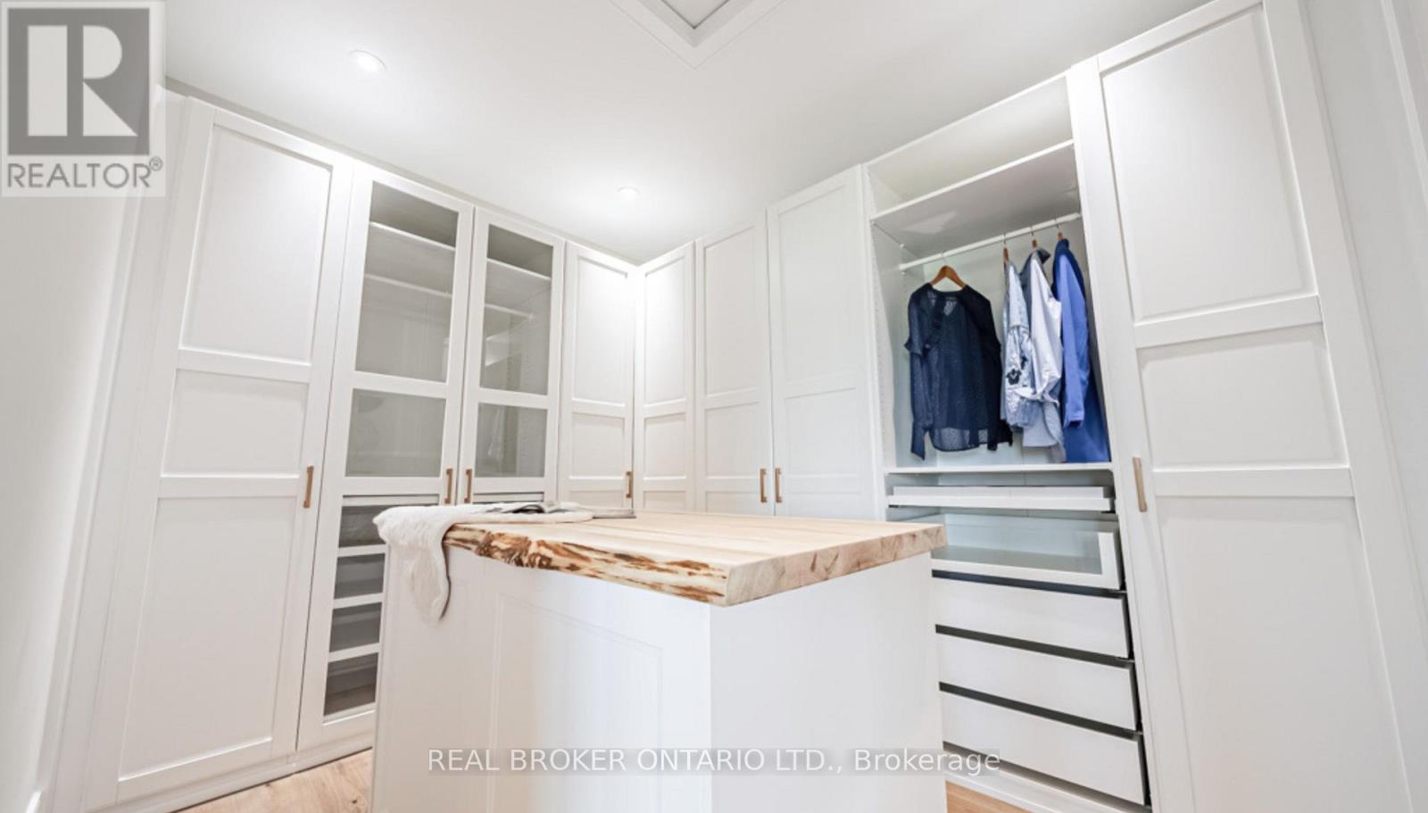 423 Masters Drive, Woodstock, Ontario  N4T 0L2 - Photo 11 - X12470002