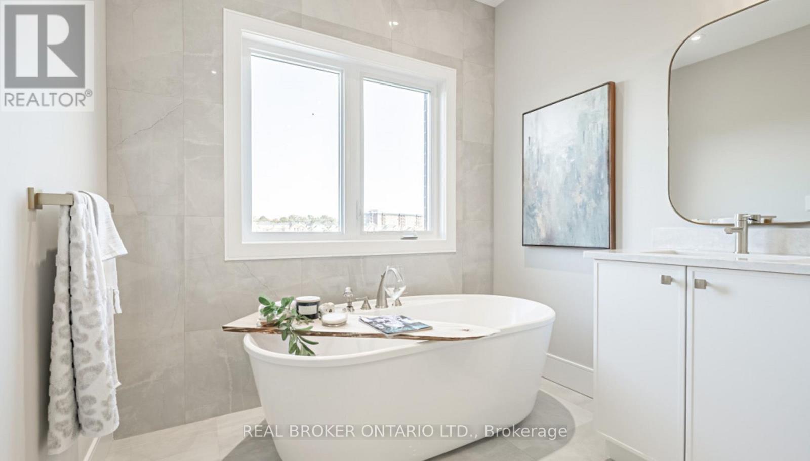 423 Masters Drive, Woodstock, Ontario  N4T 0L2 - Photo 12 - X12470002