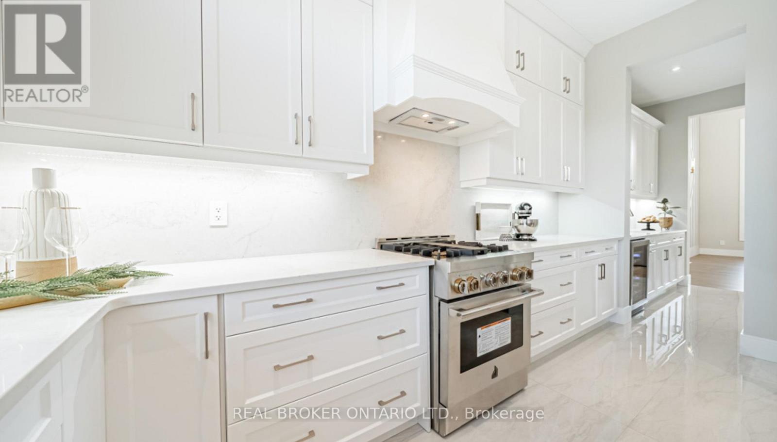 423 Masters Drive, Woodstock, Ontario  N4T 0L2 - Photo 6 - X12470002