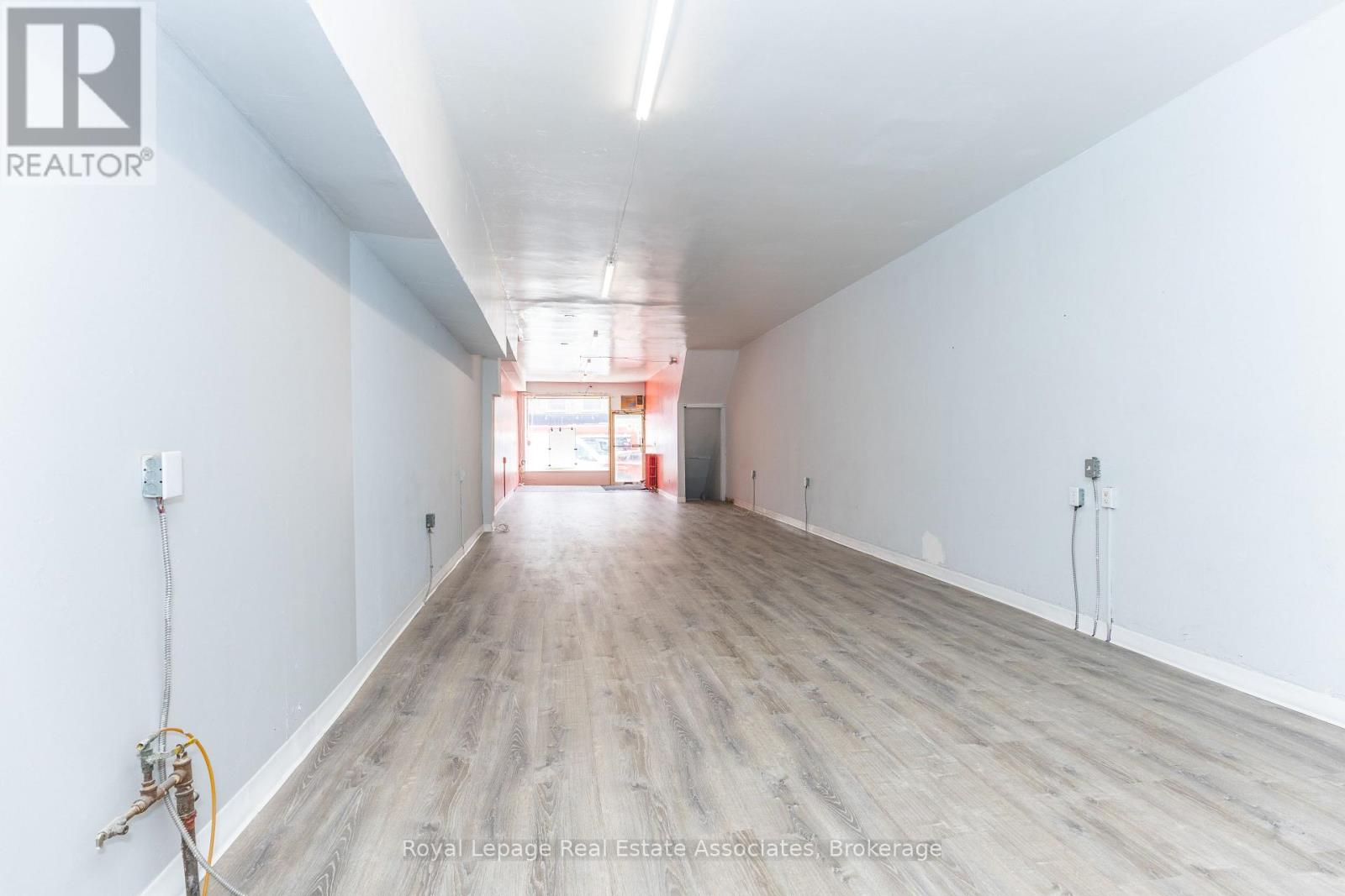 2850 Dufferin Street, Toronto, Ontario  M6B 3S3 - Photo 8 - W12963038