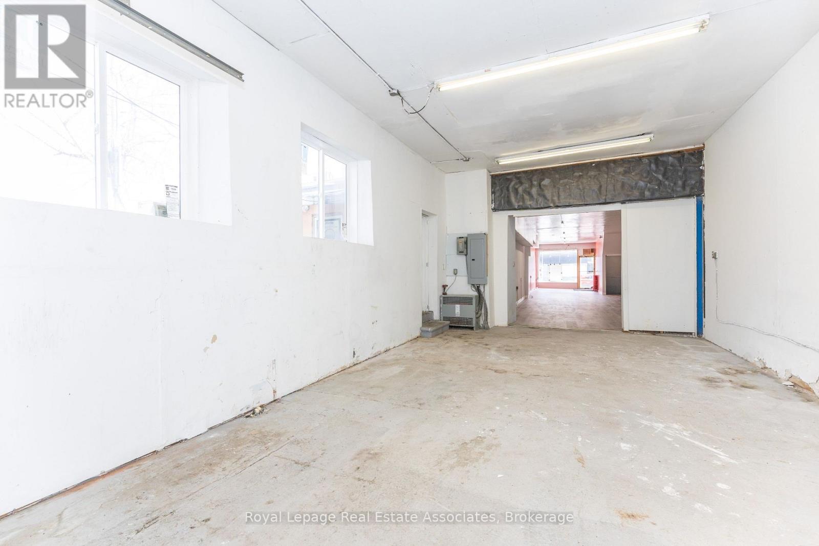 2850 Dufferin Street, Toronto, Ontario  M6B 3S3 - Photo 10 - W12963038