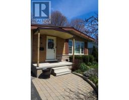 54 FIRST STREET W, Woolwich, Ontario