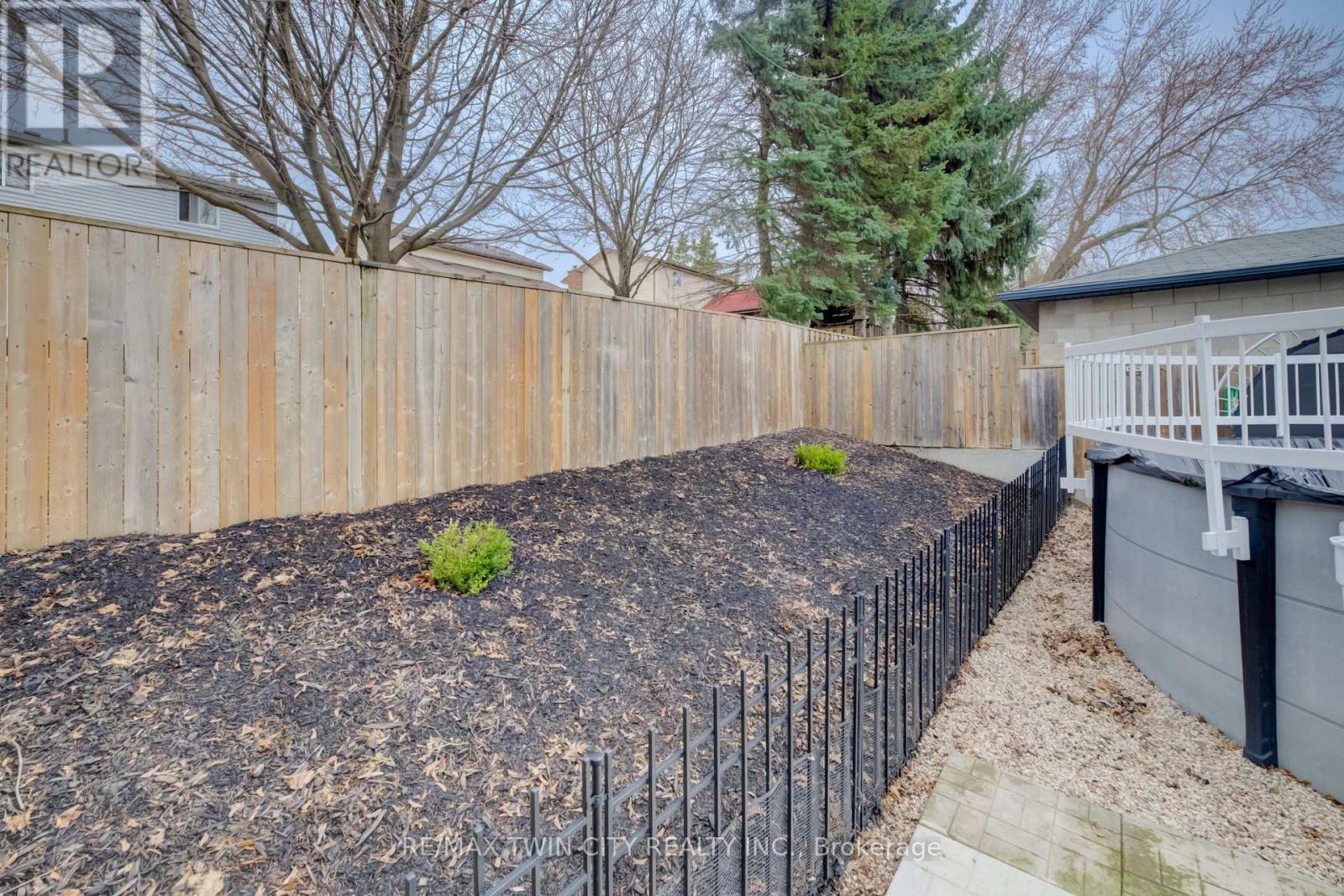 150 Glamis Road, Cambridge, Ontario  N1R 6S9 - Photo 20 - X12896938