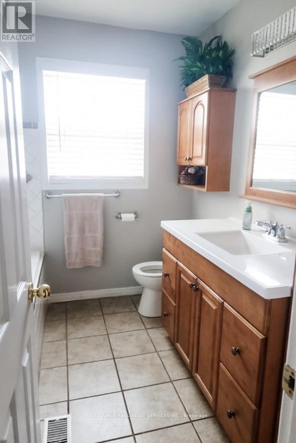 54 First Street W, Woolwich, Ontario  N3B 1H1 - Photo 10 - X12963824