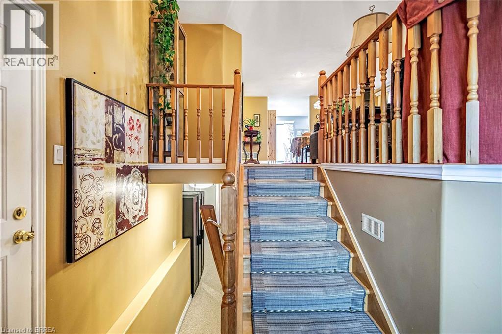 102 Mcguiness Drive, Brantford, Ontario  N3T 6R7 - Photo 4 - 40818257