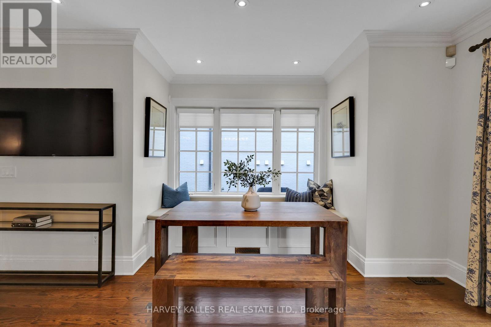 12 Killarney Road, Toronto, Ontario  M5P 1L8 - Photo 21 - C12964958