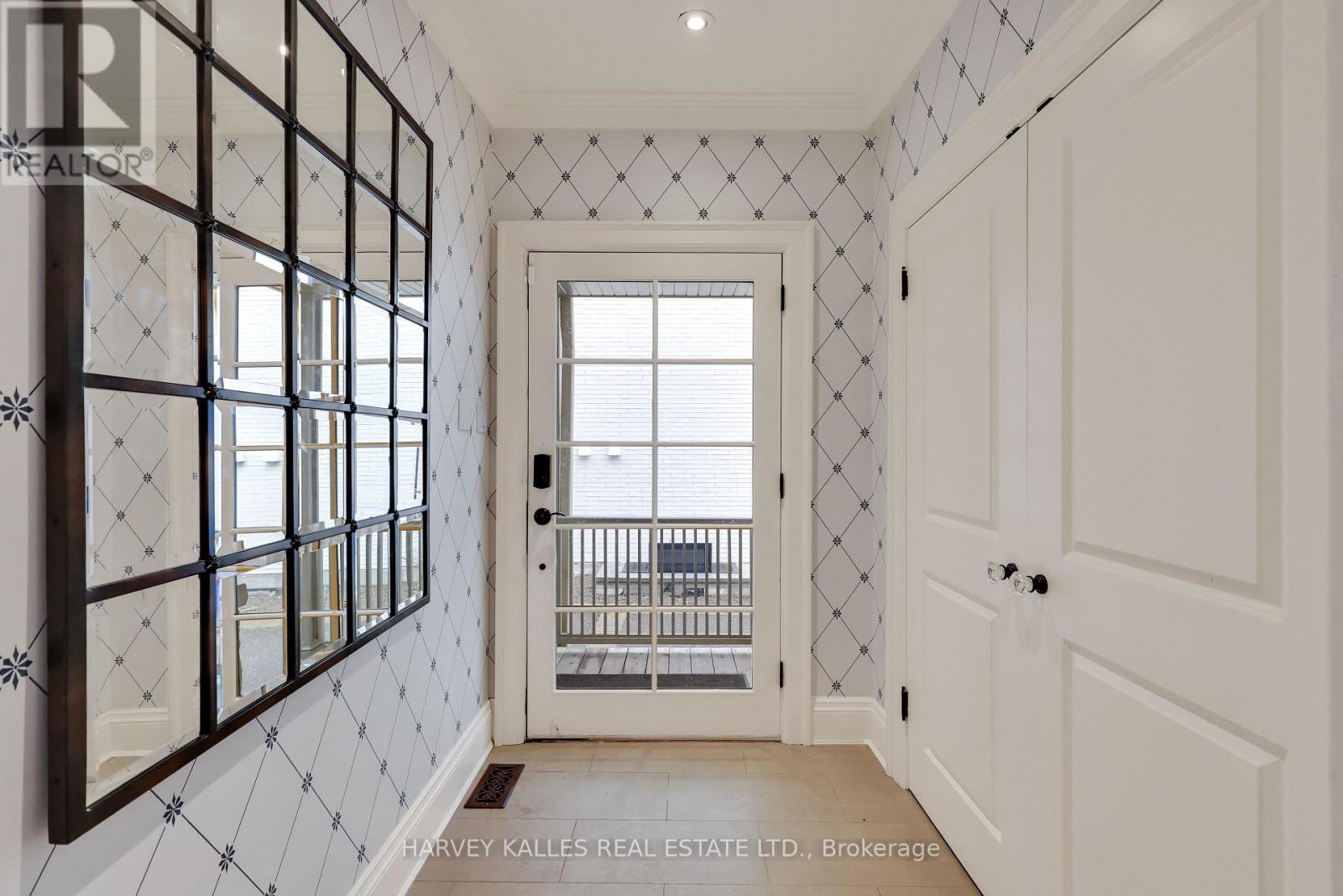 12 Killarney Road, Toronto, Ontario  M5P 1L8 - Photo 24 - C12964958