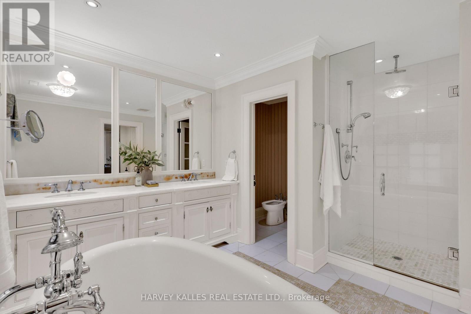 12 Killarney Road, Toronto, Ontario  M5P 1L8 - Photo 30 - C12964958