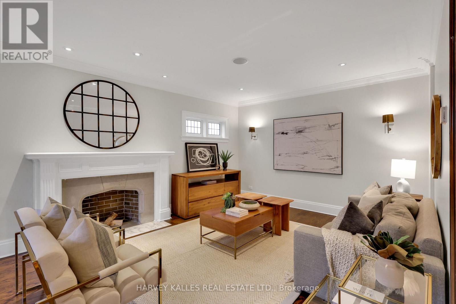 12 Killarney Road, Toronto, Ontario  M5P 1L8 - Photo 7 - C12964958