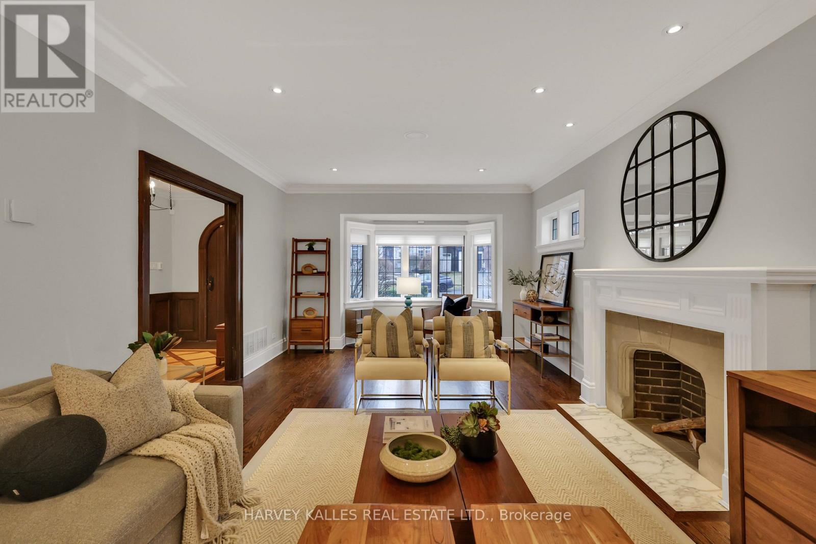 12 Killarney Road, Toronto, Ontario  M5P 1L8 - Photo 9 - C12964958