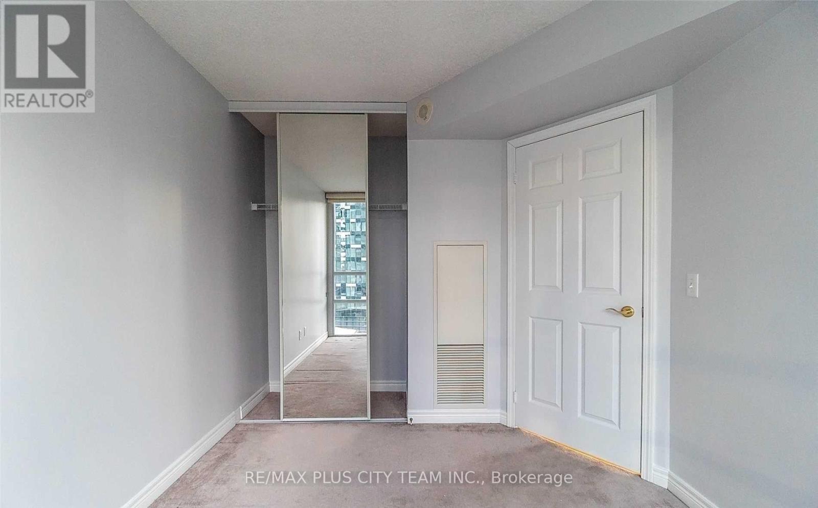 1518 - 51 Lower Simcoe Street, Toronto, Ontario  M5J 3A2 - Photo 17 - C12965008