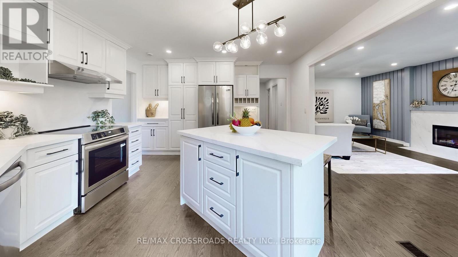 349 Banbury Road, Toronto, Ontario  M2L 2V2 - Photo 14 - C12965014