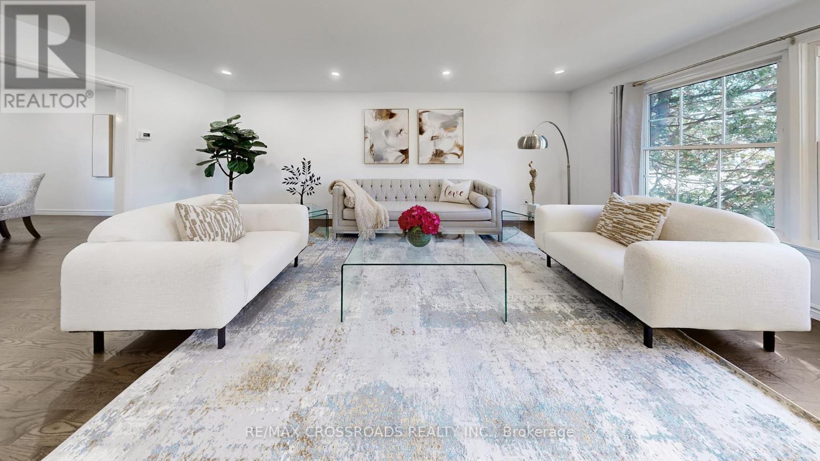 349 Banbury Road, Toronto, Ontario  M2L 2V2 - Photo 3 - C12965014