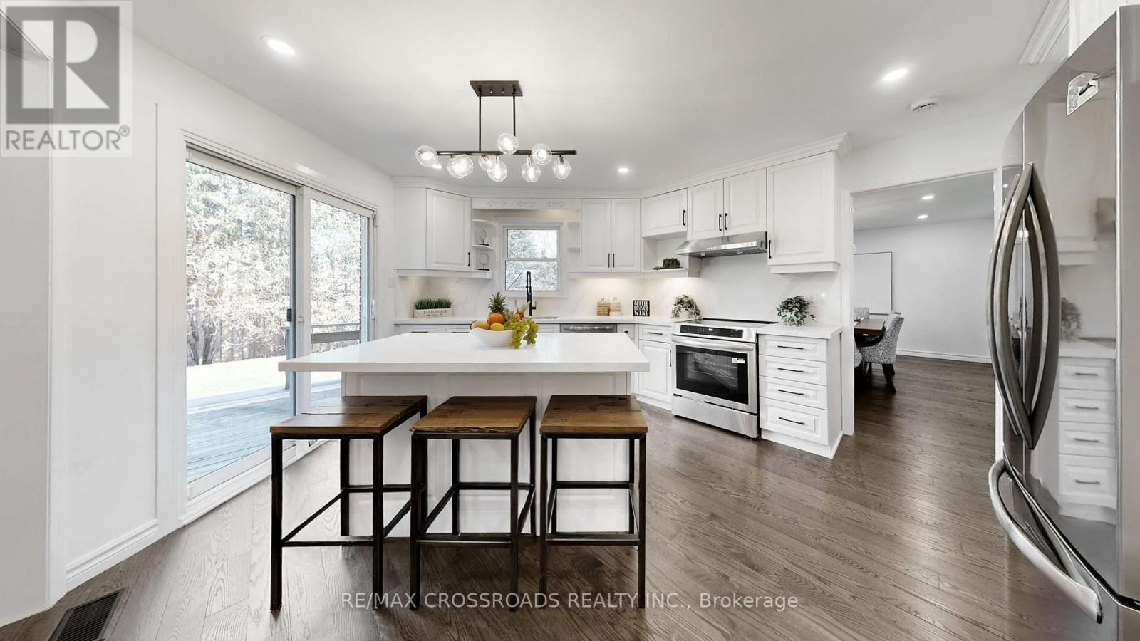 349 Banbury Road, Toronto, Ontario  M2L 2V2 - Photo 8 - C12965014