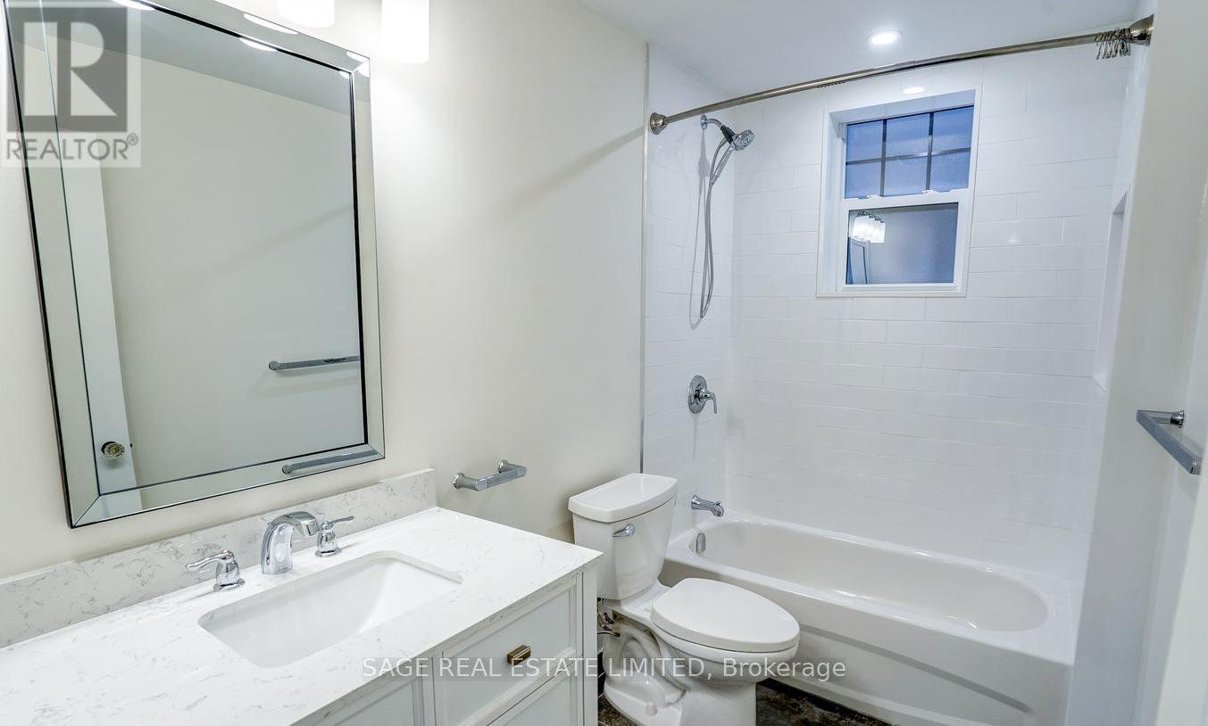 2 - 48 Lawton Boulevard, Toronto, Ontario  M4V 1Z5 - Photo 17 - C12965016