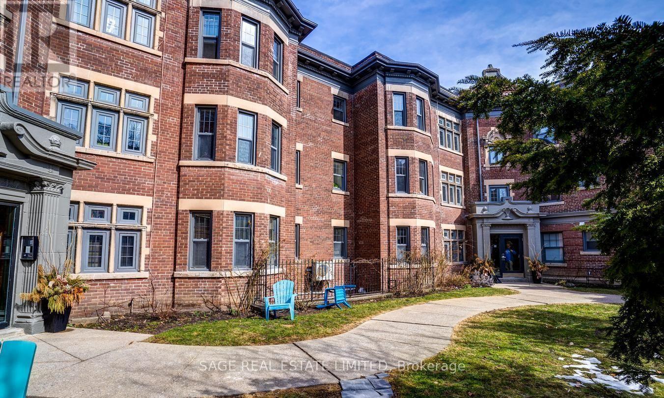 2 - 48 Lawton Boulevard, Toronto, Ontario  M4V 1Z5 - Photo 20 - C12965016