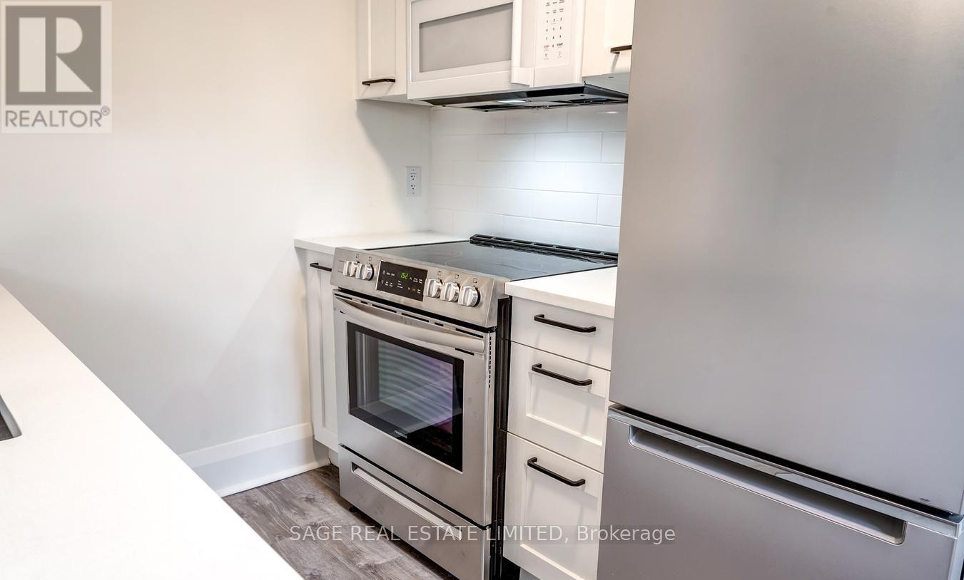 2 - 48 Lawton Boulevard, Toronto, Ontario  M4V 1Z5 - Photo 7 - C12965016