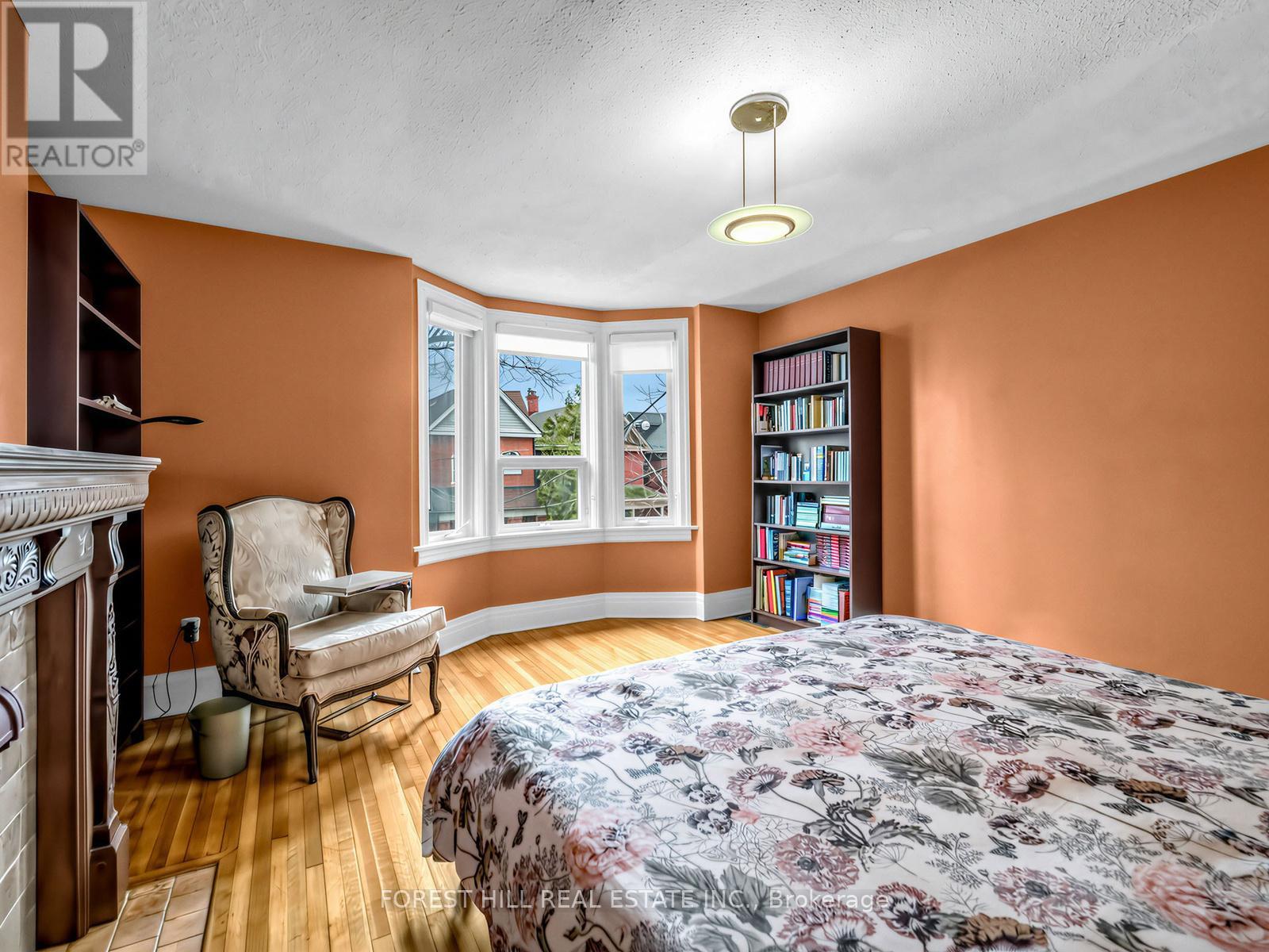 274 St Clarens Avenue, Toronto, Ontario M6H 3W3 - Photo 8 - C12965100
