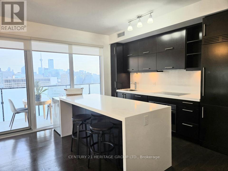 2002 - 65 St Mary Street, Toronto, Ontario  M5S 0A6 - Photo 10 - C12965128