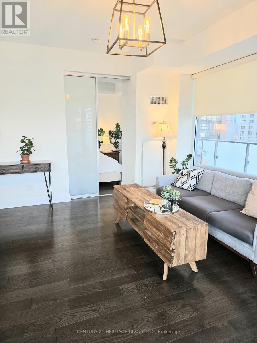 2002 - 65 St Mary Street, Toronto, Ontario  M5S 0A6 - Photo 14 - C12965128