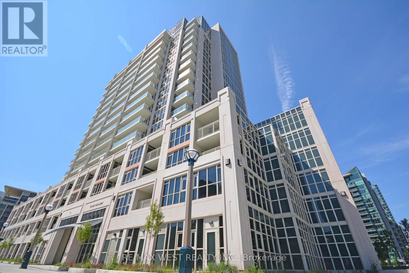 1915 - 35 BASTION STREET, Toronto, Ontario