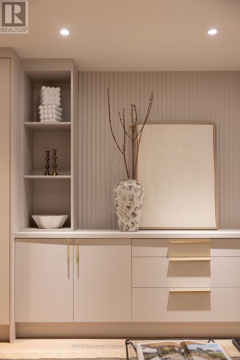 168 Bedford Park Avenue, Toronto, Ontario  M5M 1J3 - Photo 35 - C12965144