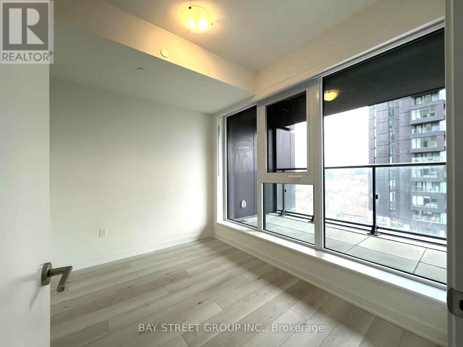 902 - 5 Quarrington Lane, Toronto, Ontario  M3C 0S5 - Photo 8 - C12965226