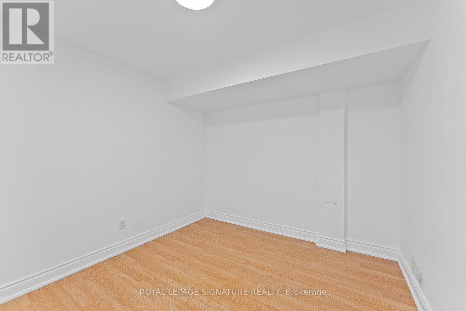 Lower - 502 Westmount Avenue, Toronto, Ontario  M6E 3N5 - Photo 17 - C12965238