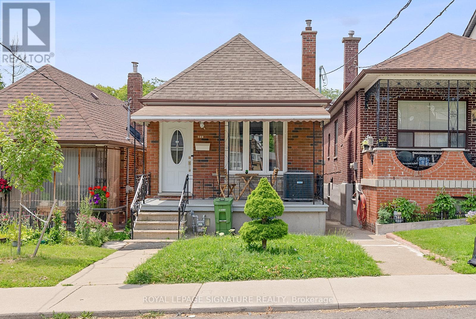 Lower - 502 Westmount Avenue, Toronto, Ontario  M6E 3N5 - Photo 3 - C12965238