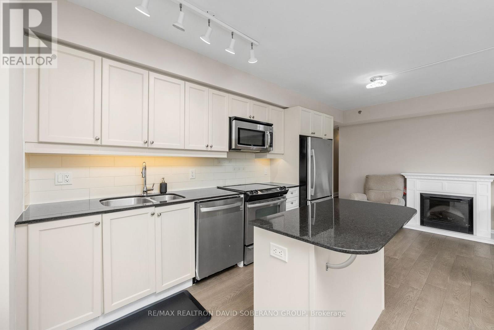 315 - 701 Sheppard Avenue W, Toronto, Ontario  M3H 0B2 - Photo 11 - C12965248