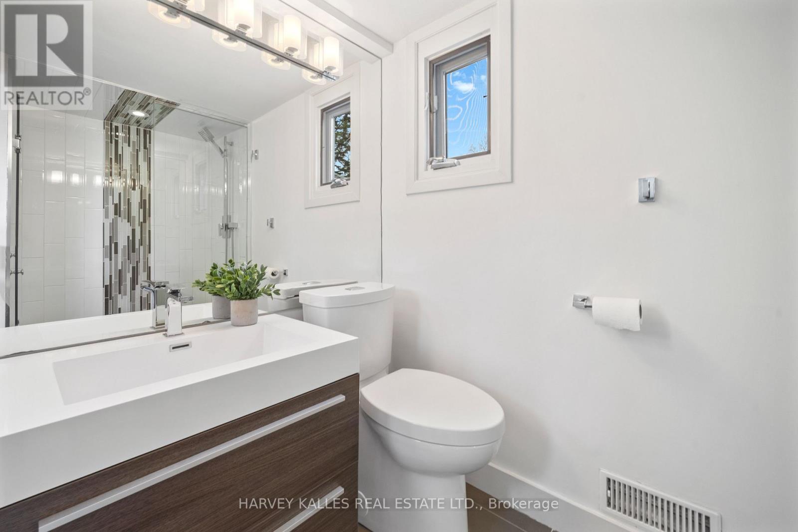 268 Cortleigh Boulevard, Toronto, Ontario  M5N 1P7 - Photo 38 - C12965250