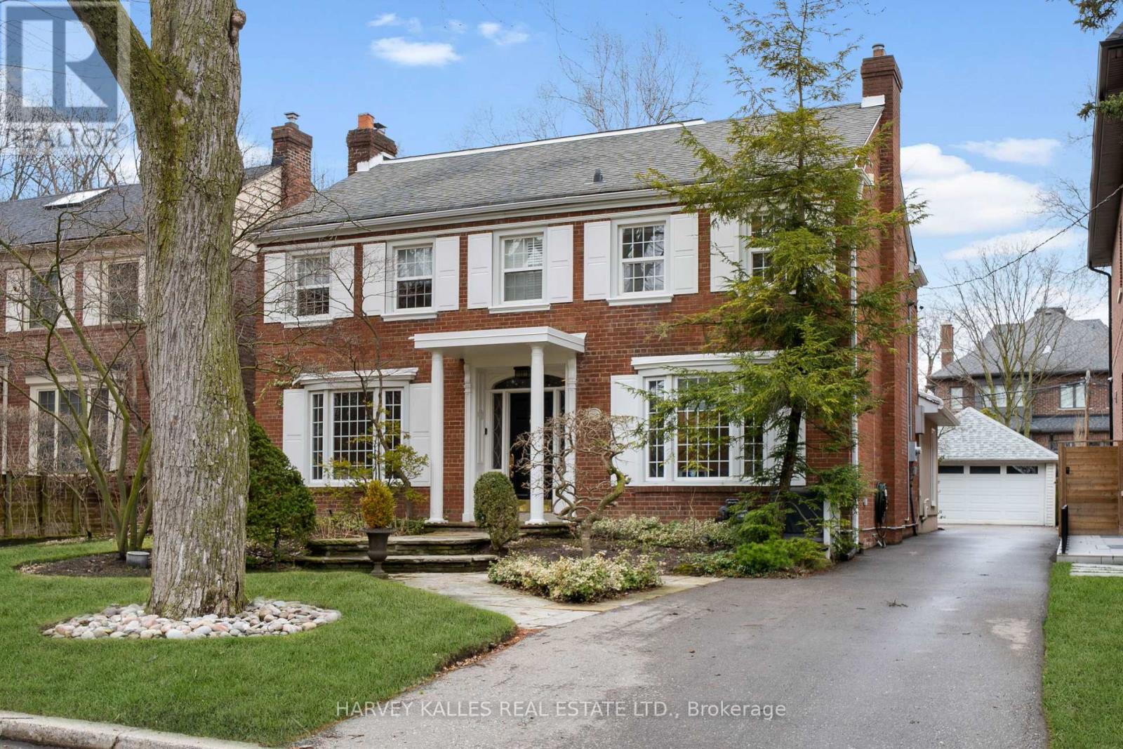 268 Cortleigh Boulevard, Toronto, Ontario  M5N 1P7 - Photo 4 - C12965250