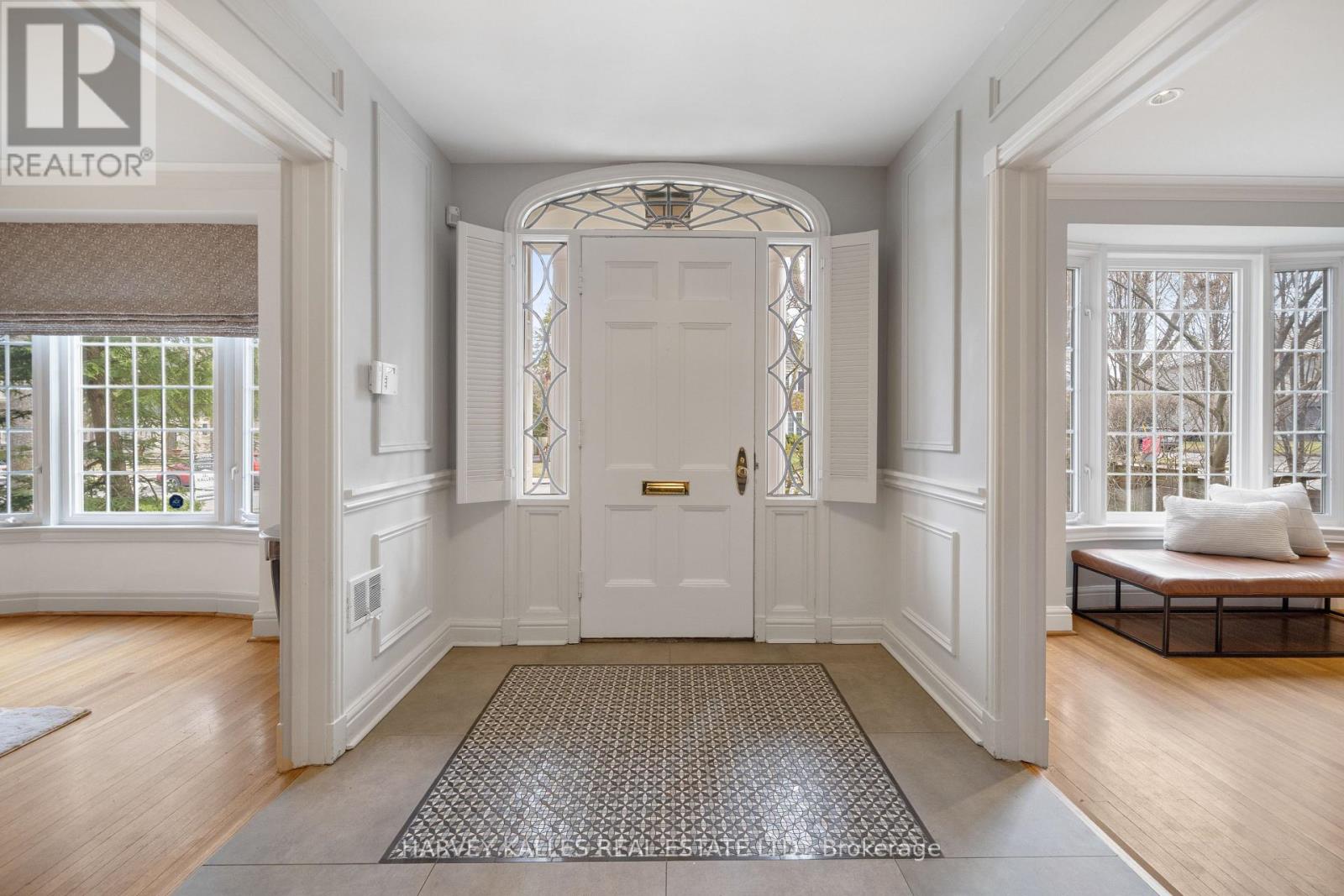 268 Cortleigh Boulevard, Toronto, Ontario  M5N 1P7 - Photo 8 - C12965250