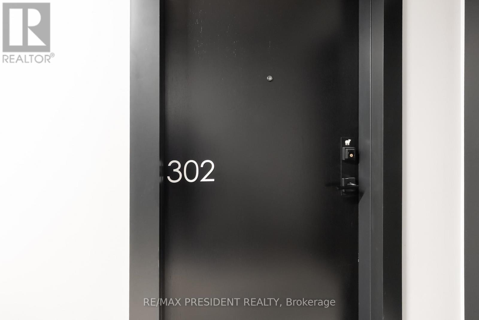 302 - 284 KING STREET, Toronto, Ontario