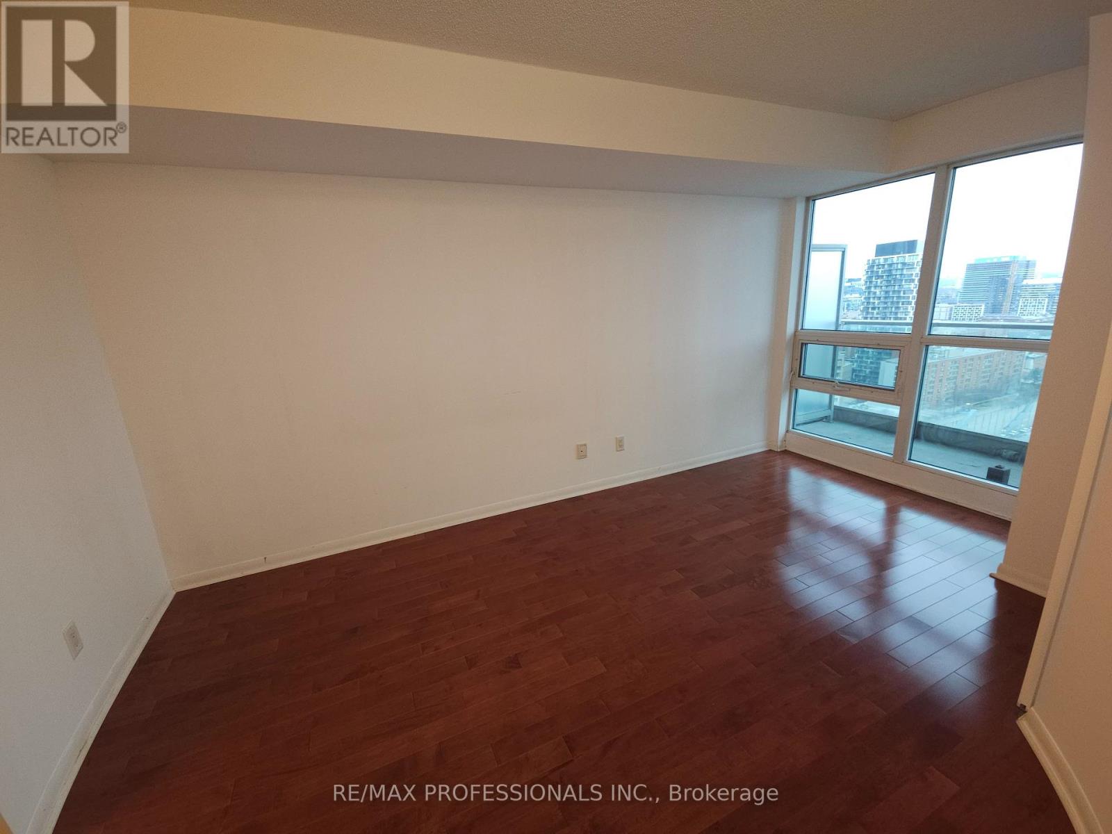 2806 - 18 Yonge Street, Toronto, Ontario  M5E 1Z8 - Photo 6 - C12965376