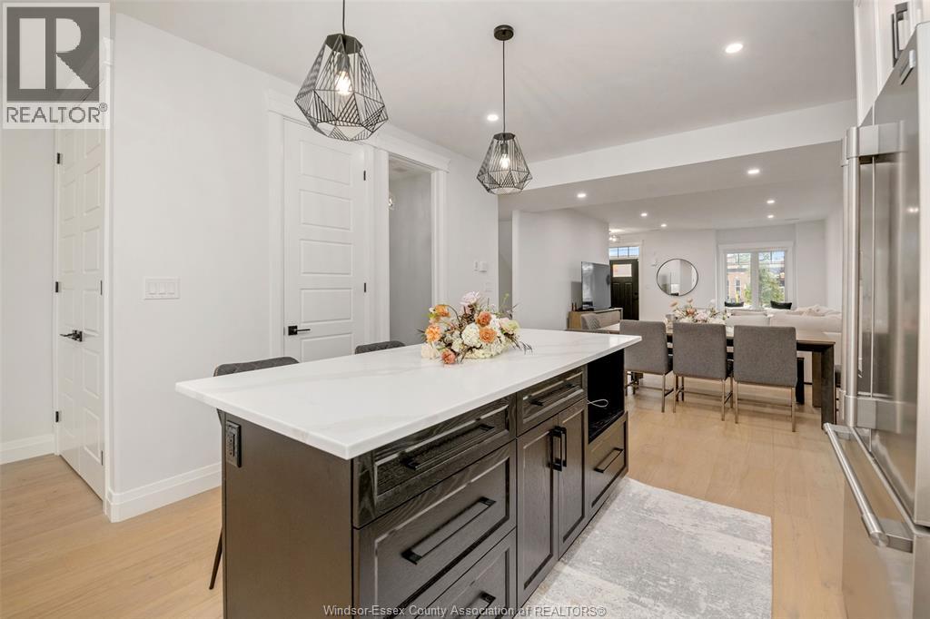 1023 Walker, Windsor, Ontario N8Y 2N6 - Photo 15 - 26007220