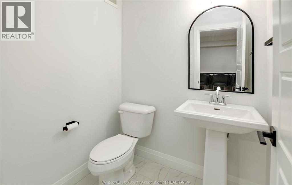 1023 Walker, Windsor, Ontario N8Y 2N6 - Photo 34 - 26007220