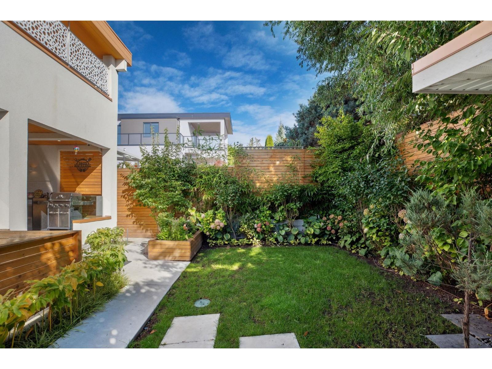 828 Stevens Street, White Rock, British Columbia  V4B 4X2 - Photo 35 - R3107347