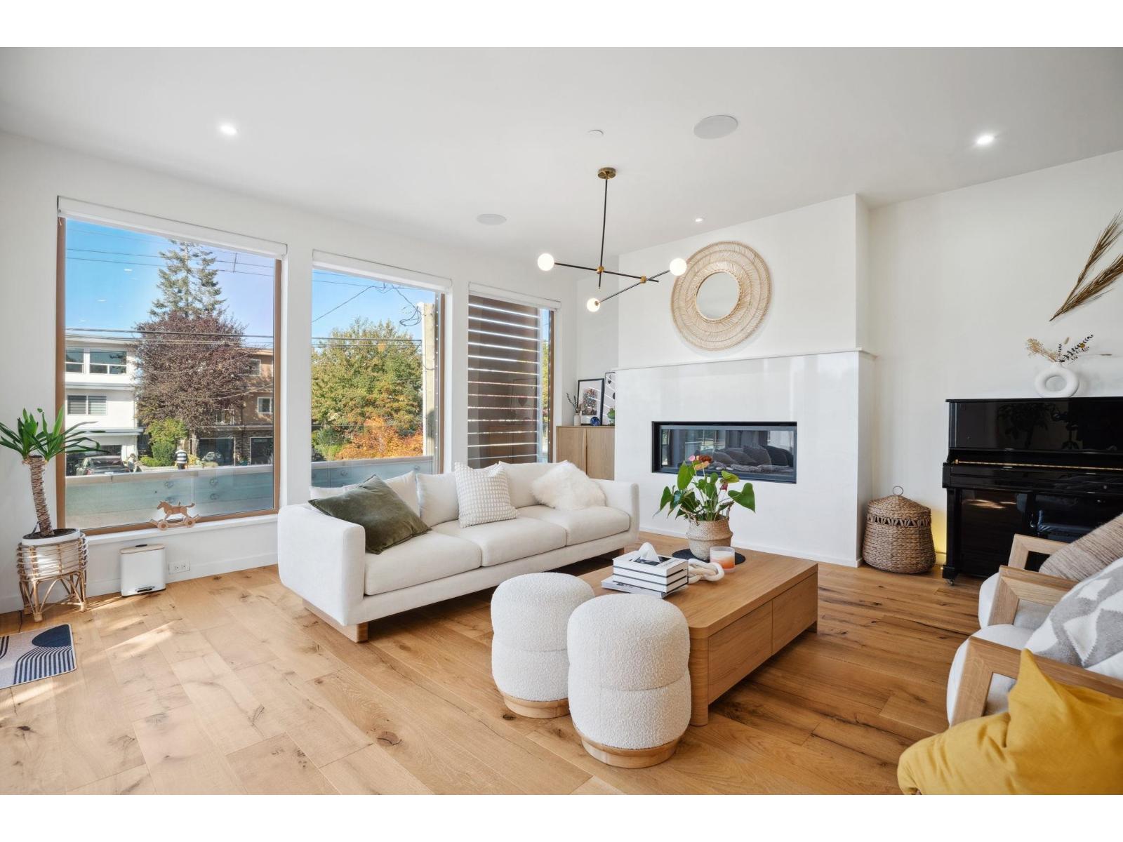 828 Stevens Street, White Rock, British Columbia  V4B 4X2 - Photo 6 - R3107347