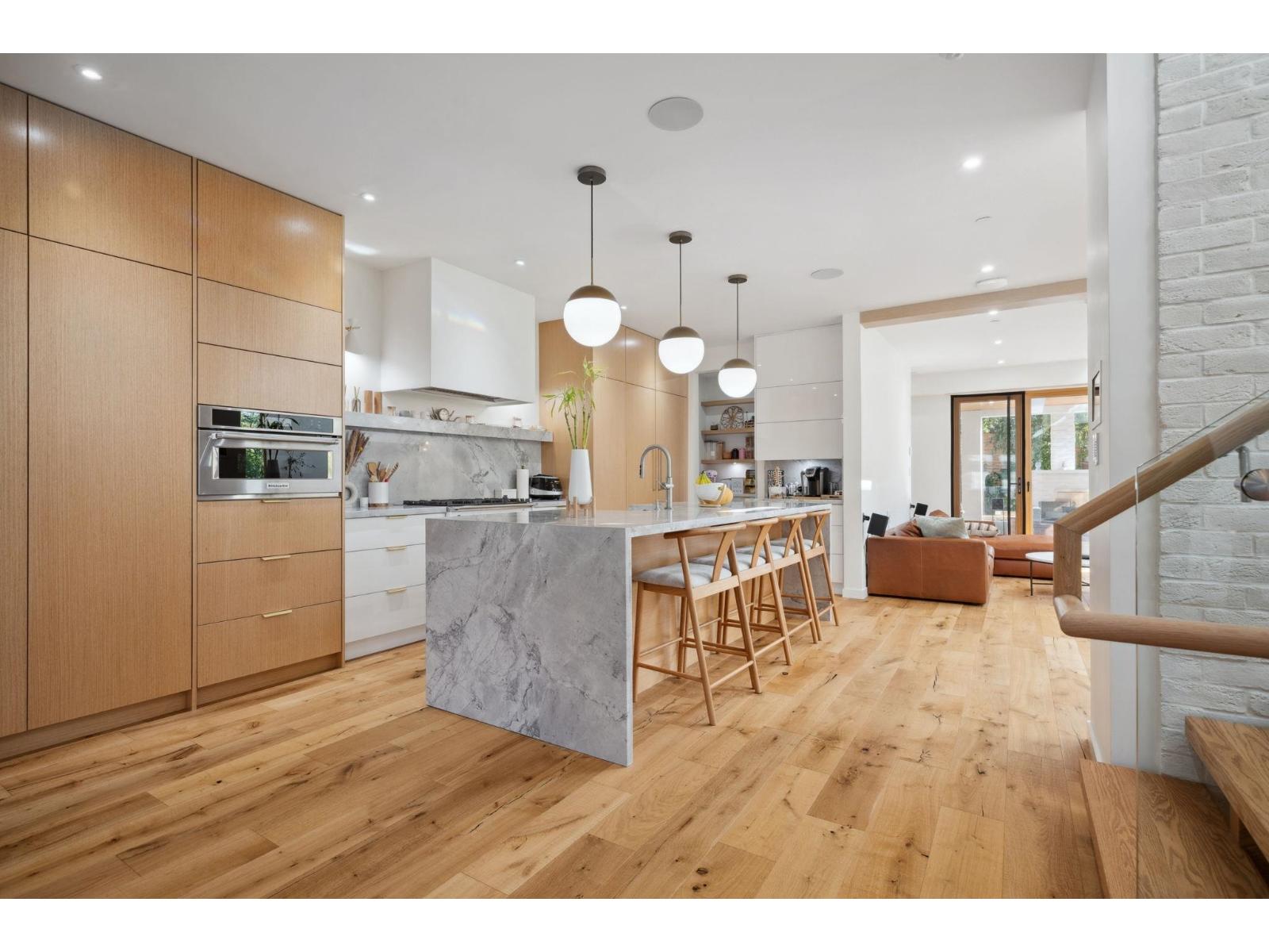 828 Stevens Street, White Rock, British Columbia  V4B 4X2 - Photo 9 - R3107347