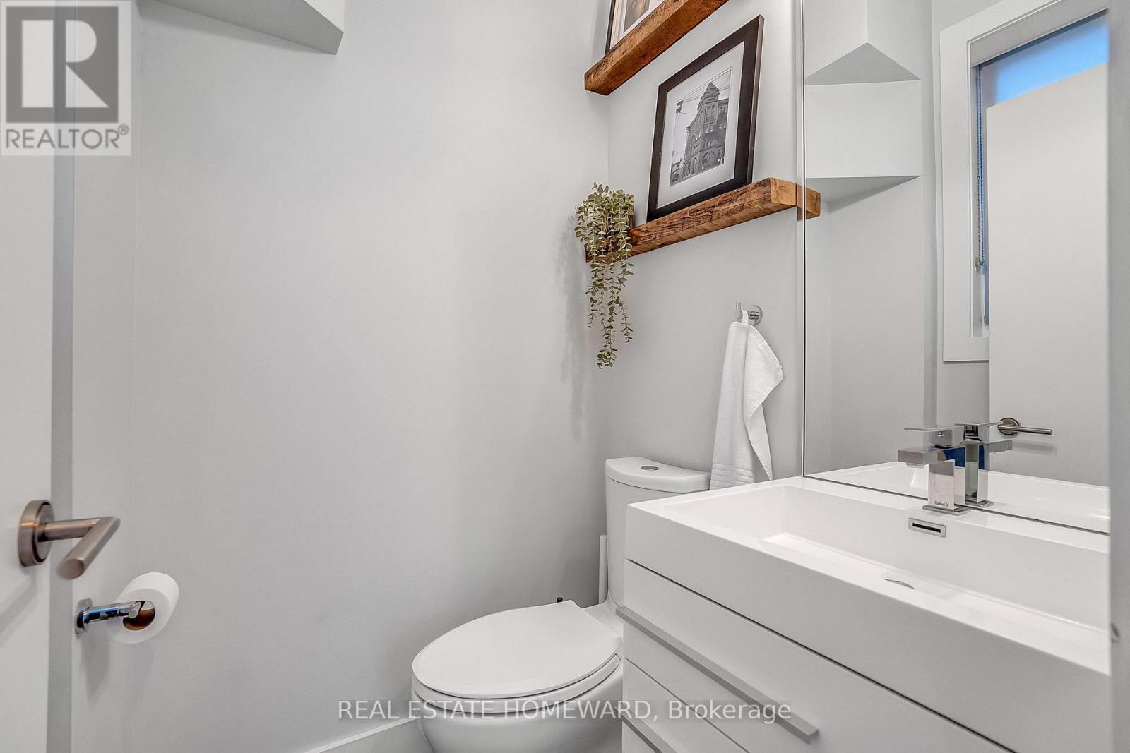 3 Howie Avenue, Toronto, Ontario  M4M 2H9 - Photo 10 - E12965042