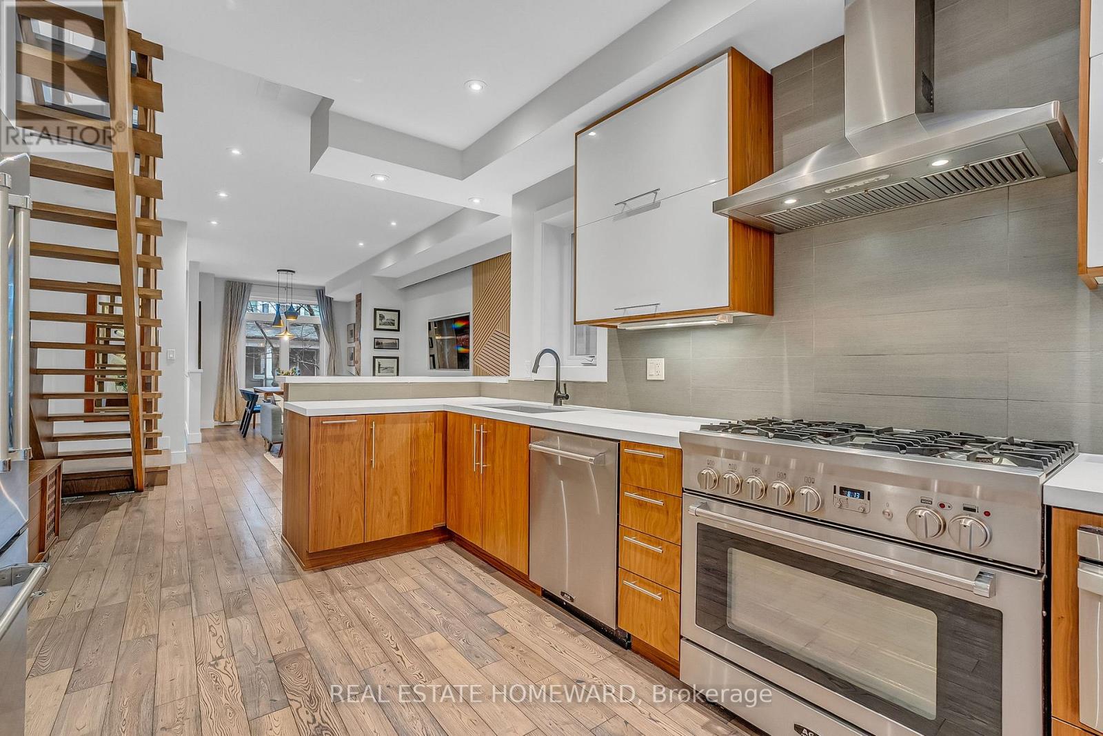 3 Howie Avenue, Toronto, Ontario  M4M 2H9 - Photo 6 - E12965042