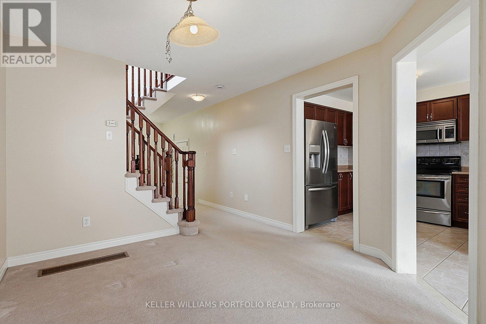 32 Warnford Circle, Ajax, Ontario  L1T 0J6 - Photo 13 - E12965076