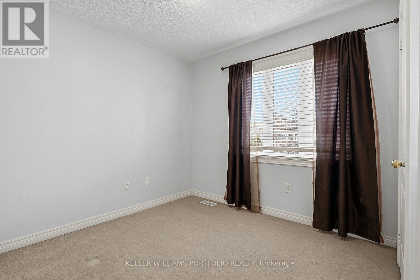 32 Warnford Circle, Ajax, Ontario  L1T 0J6 - Photo 34 - E12965076