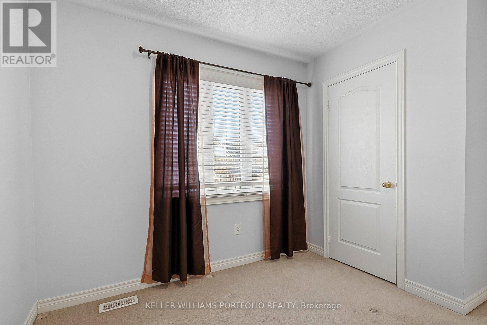 32 Warnford Circle, Ajax, Ontario  L1T 0J6 - Photo 36 - E12965076