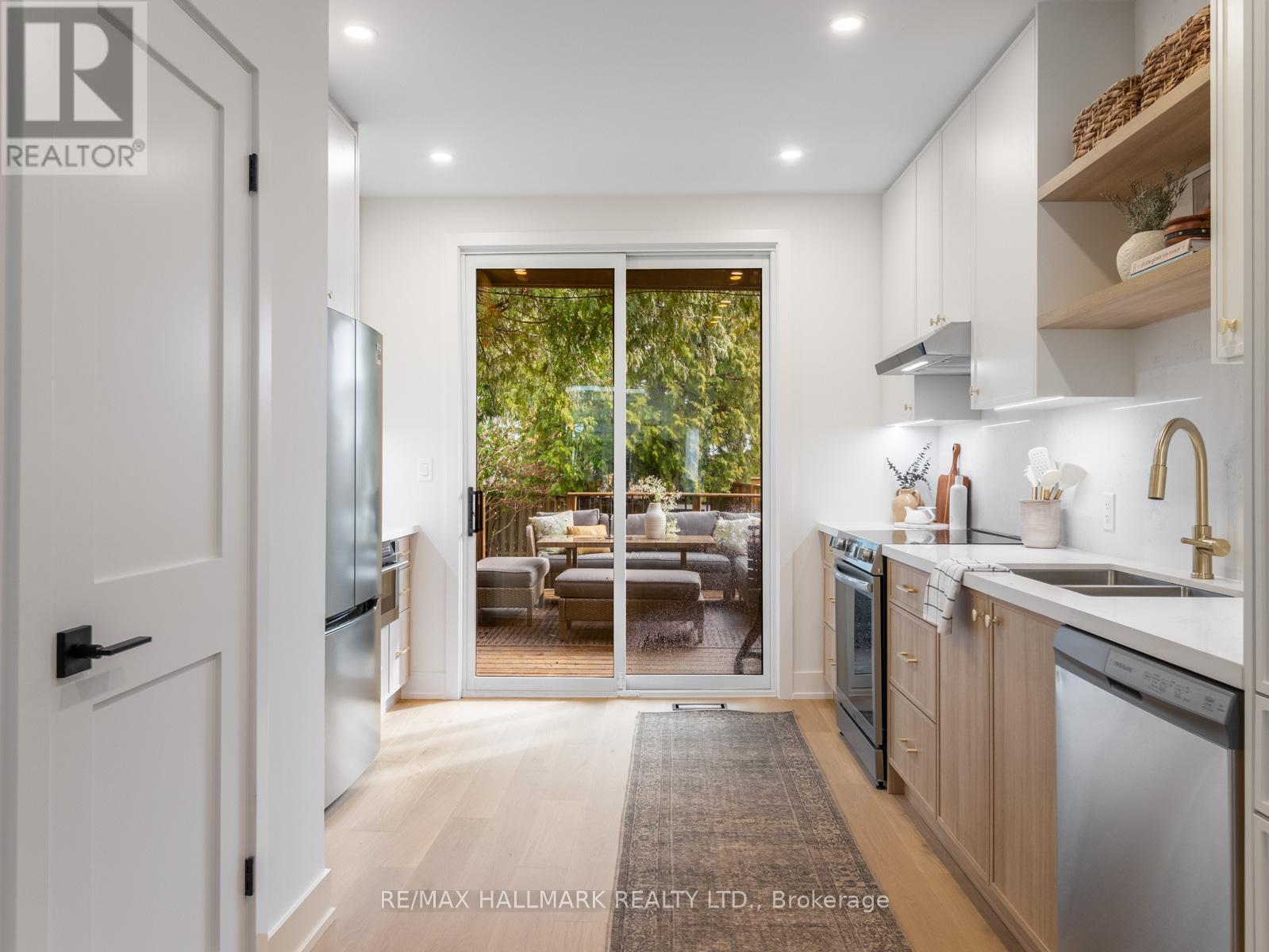 45 Wheeler Avenue, Toronto, Ontario  M4L 3V3 - Photo 14 - E12965096