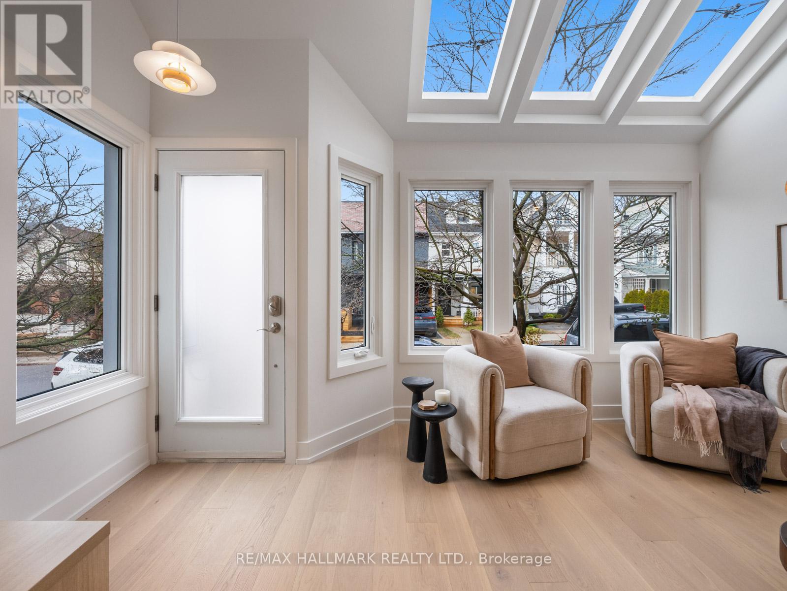 45 Wheeler Avenue, Toronto, Ontario  M4L 3V3 - Photo 2 - E12965096