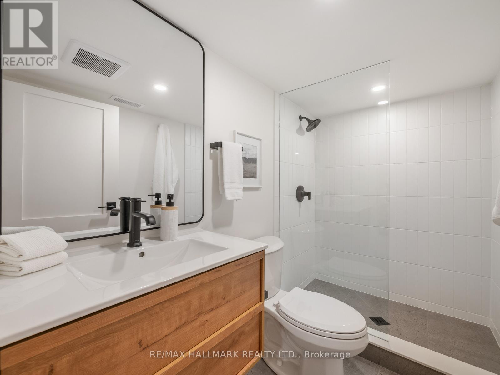 45 Wheeler Avenue, Toronto, Ontario  M4L 3V3 - Photo 36 - E12965096