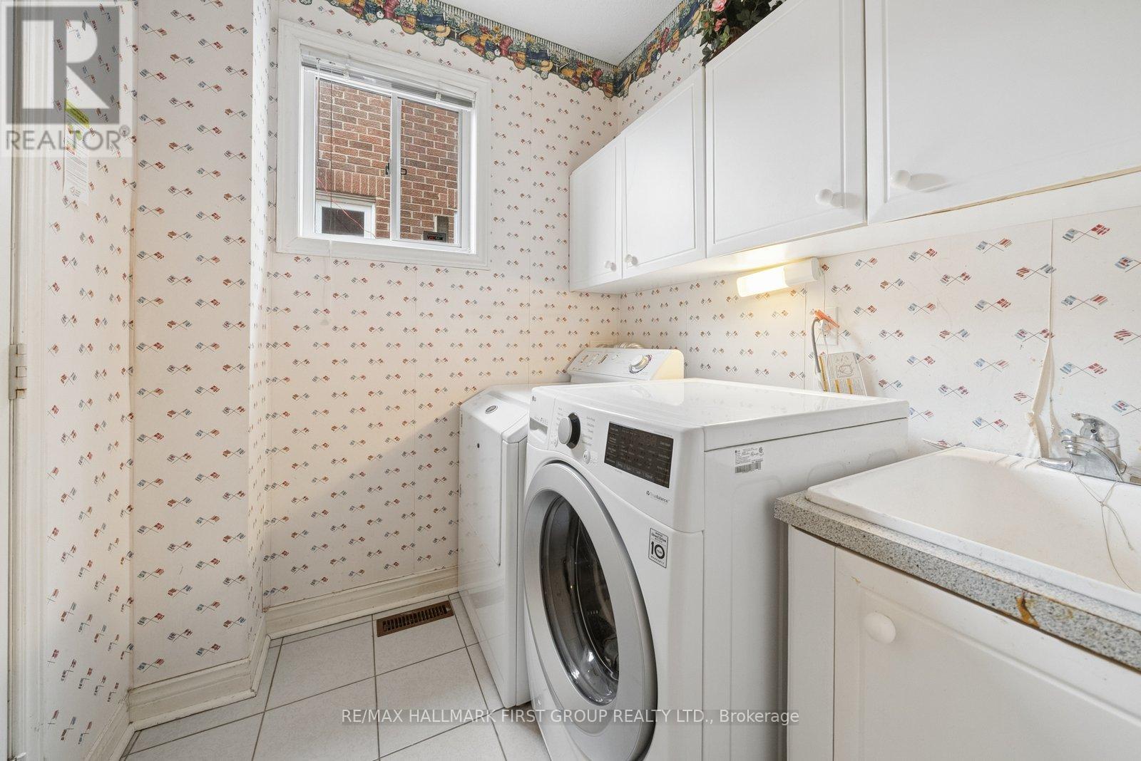 1811 Westcreek Drive, Pickering, Ontario  L1V 6J8 - Photo 21 - E12965106